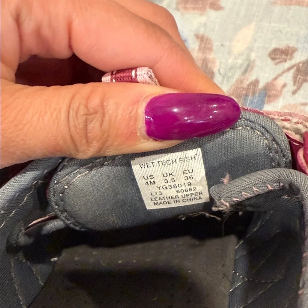 🔥Sperry Kids' Burgundy and Charcoal Sandals🔥